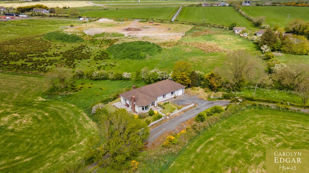 Property photo 3 of 39 004