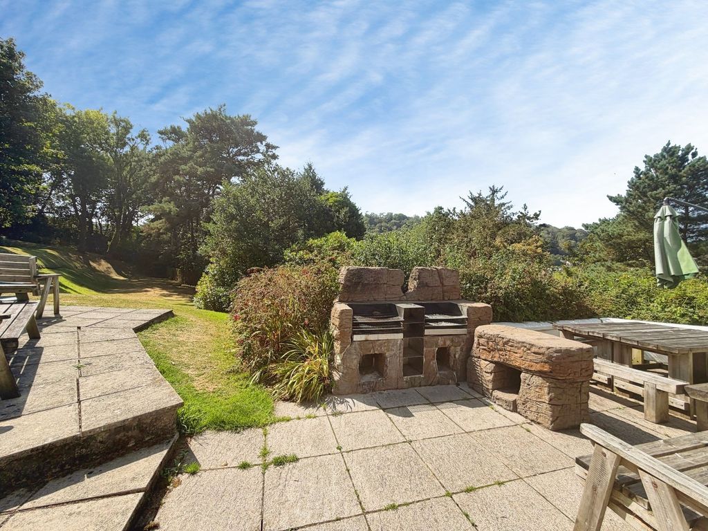 Property photo 3 of 45 Picture No. 22