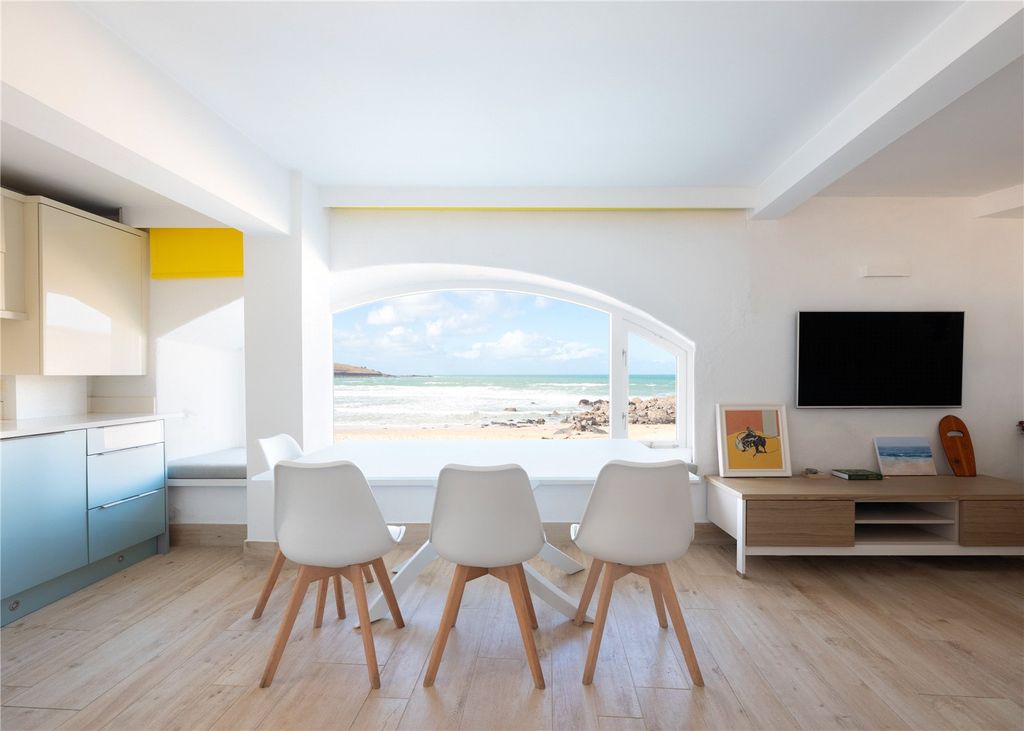 Property photo 1 of 13 Dining