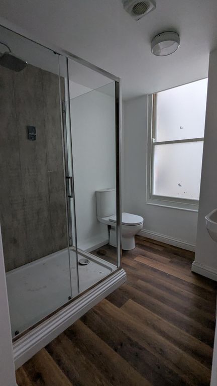 Property photo 3 of 4