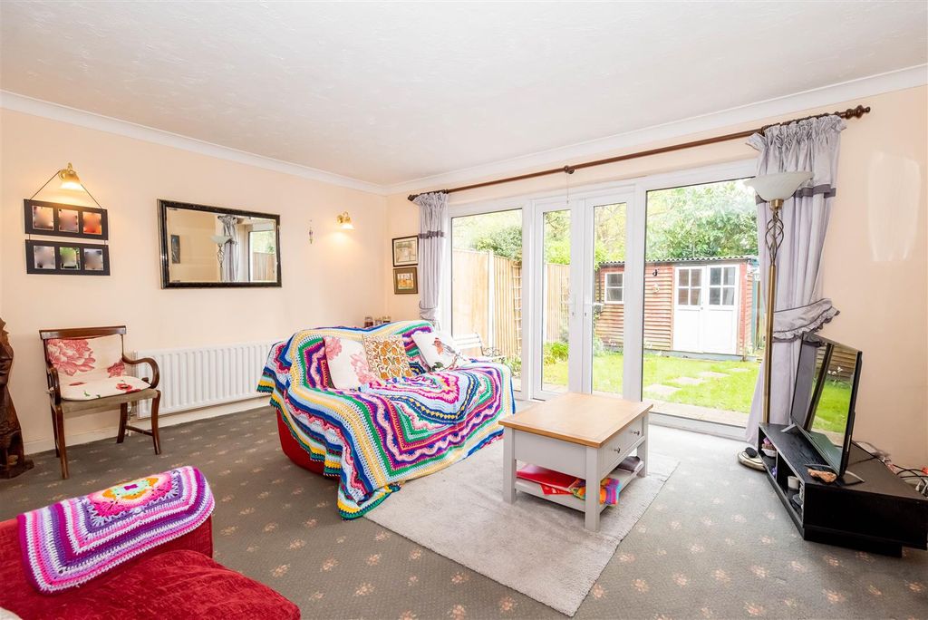 Property photo 2 of 18