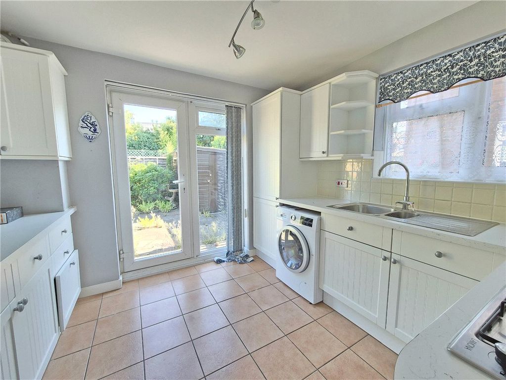 Property photo 3 of 10 Picture No. 26