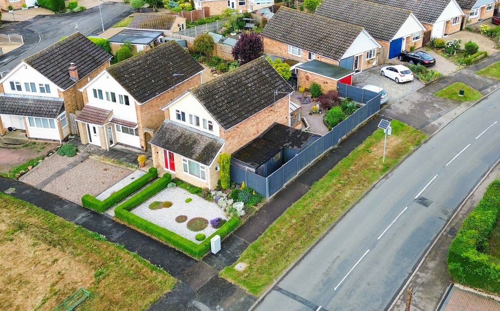 Property photo 1 of 25