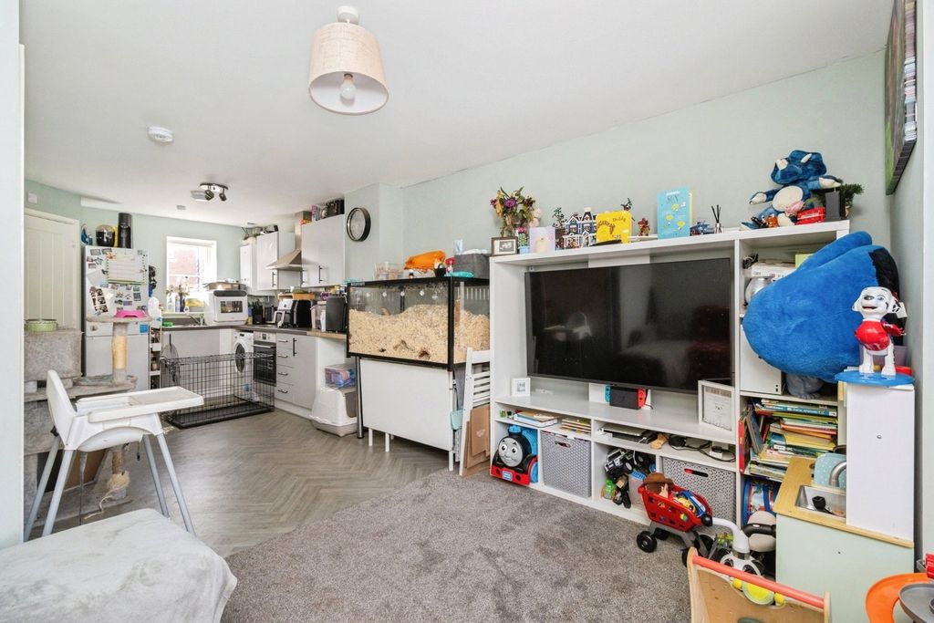 Property photo 3 of 13 Pbox-Img.Jpg