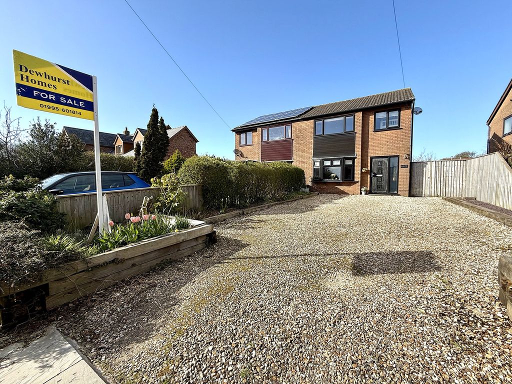 Property photo 1 of 27