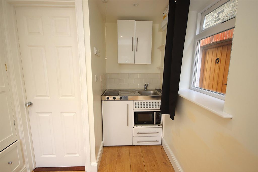 Property photo 3 of 6 Img_8227.Jpg