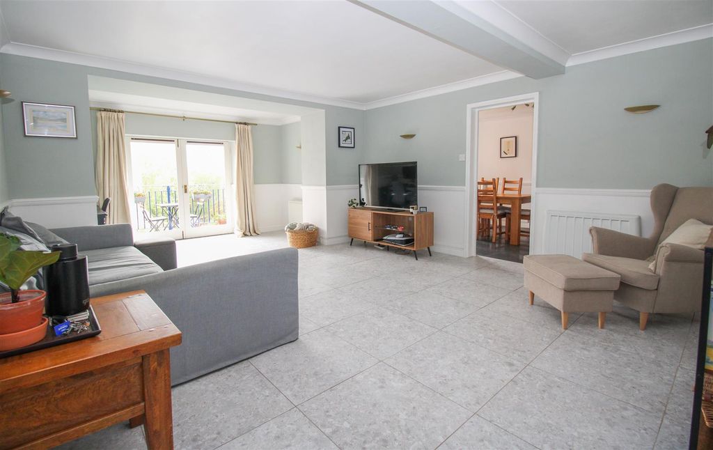 Property photo 2 of 11 Img_1415.Jpg