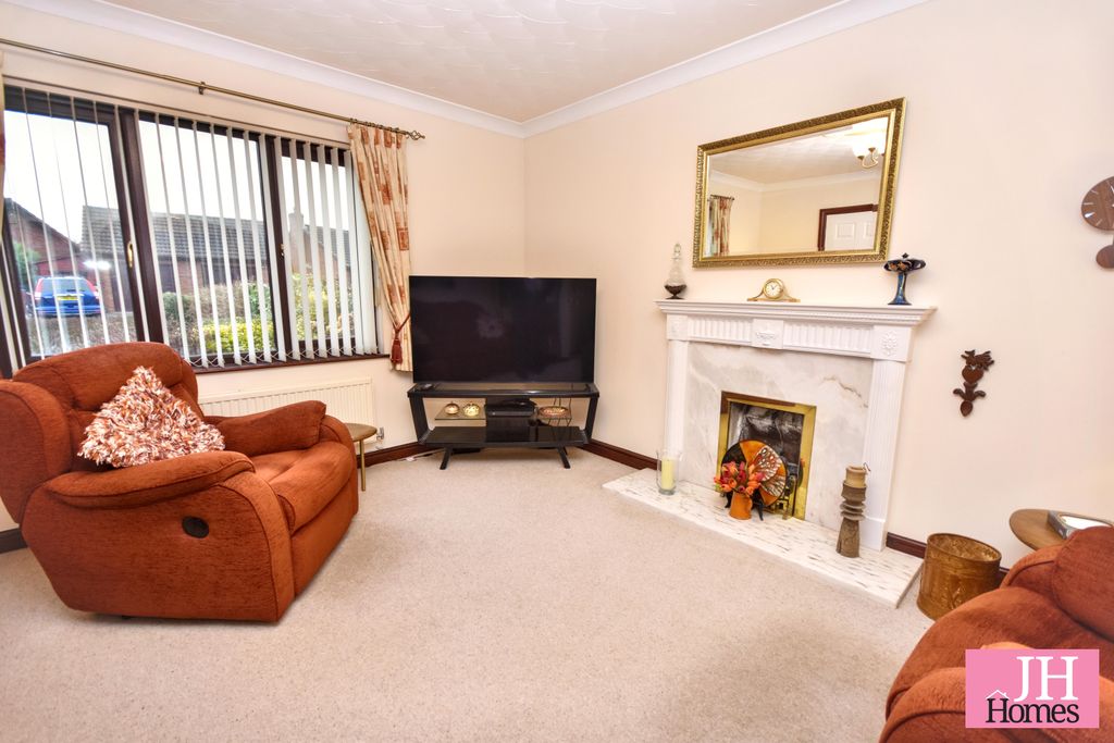 Property photo 3 of 21