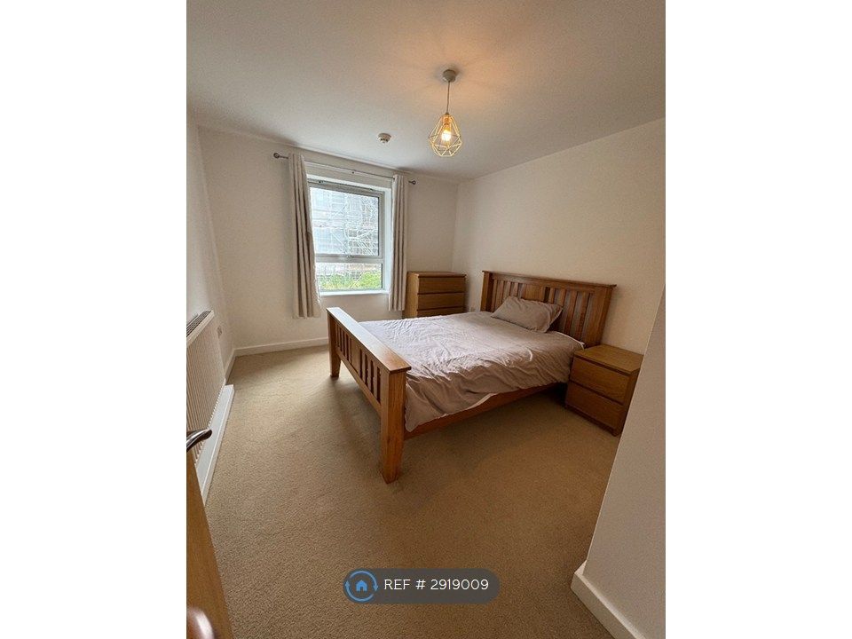 Property photo 3 of 9 Bedroom