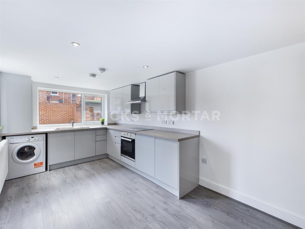 Property photo 2 of 12 Btgvxruxgu2Wuwub4l346G.Jpg