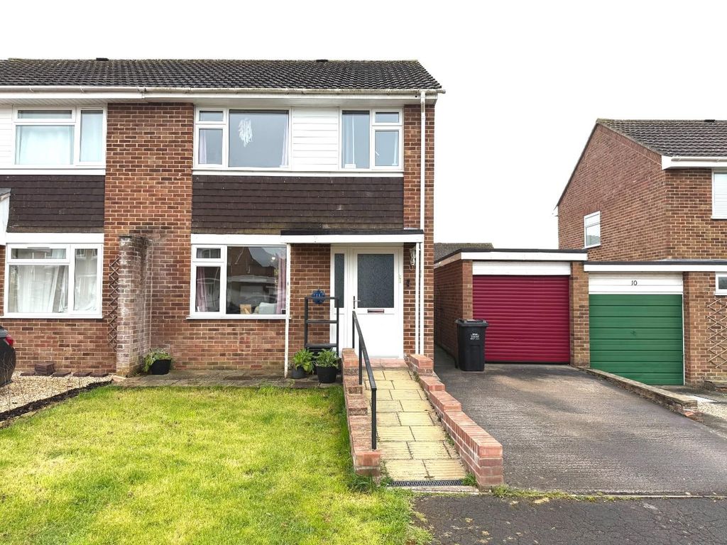 Property photo 1 of 10 Front.Jpeg