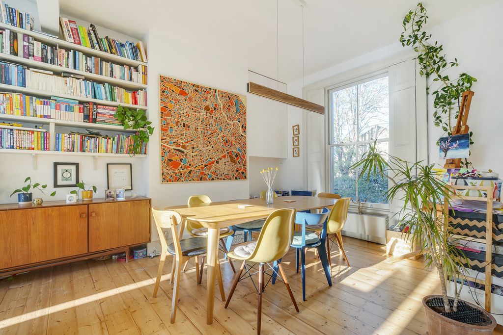 Property photo 3 of 23