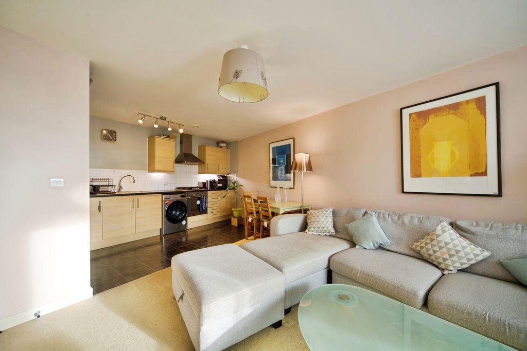 Property photo 3 of 13 Pbox-Img.Jpg