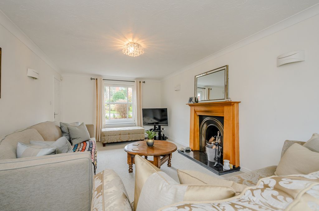 Property photo 3 of 21 Property Image 3