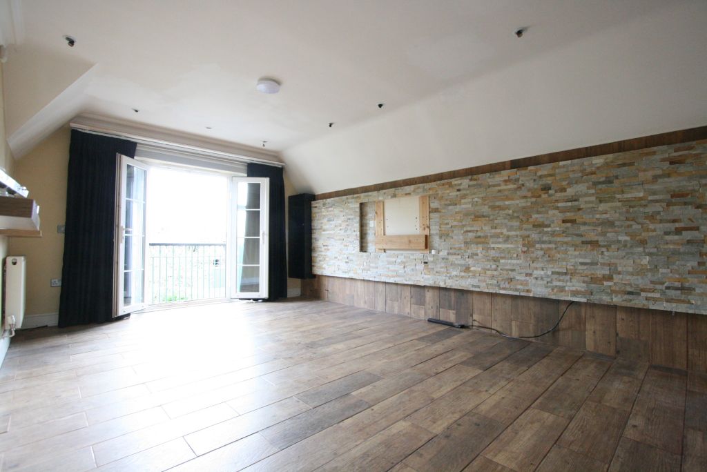 Property photo 3 of 14 Living Room