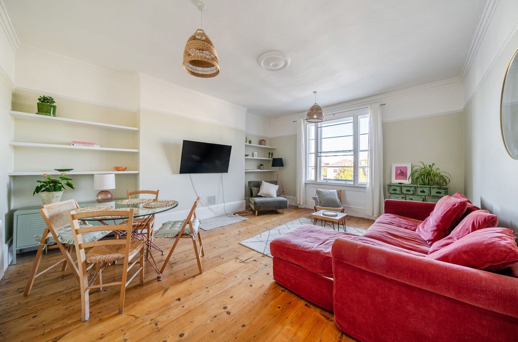 Property photo 2 of 21 1358926-9-68d5062...