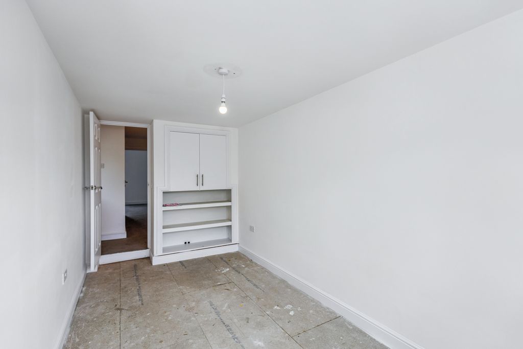 Property photo 2 of 20 16 Nash Drive, Abingdon, Oxfordshire Ox14 5Pt