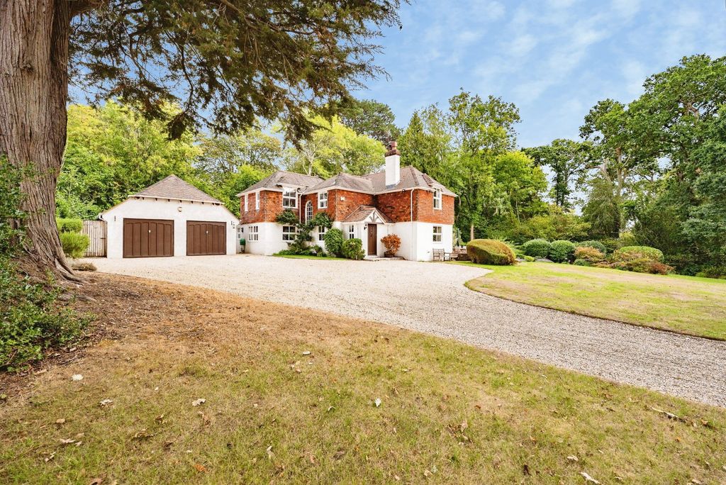 Property photo 1 of 41