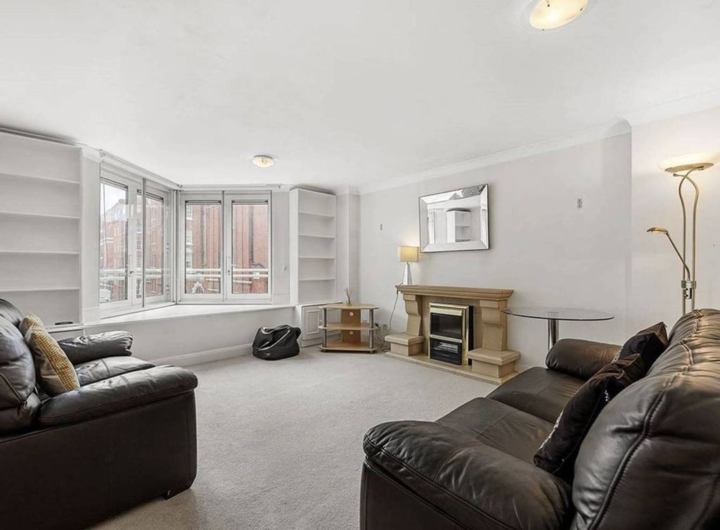 Property photo 2 of 9