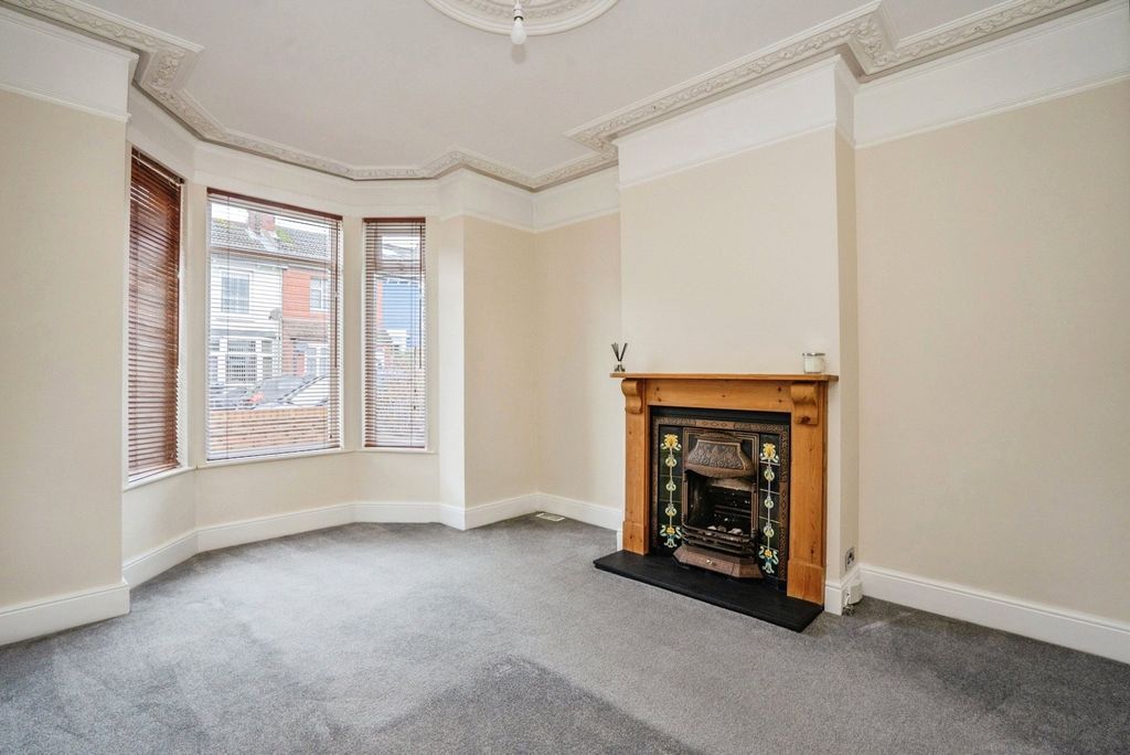 Property photo 2 of 20 Picture No. 09