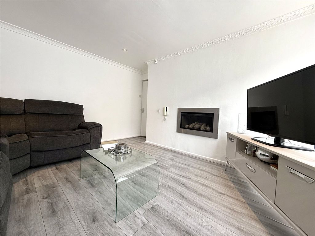 Property photo 3 of 13 Picture No. 07