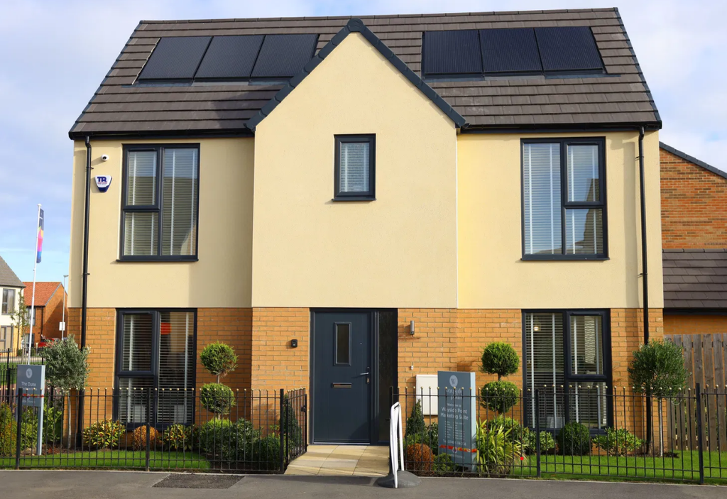 Property photo 1 of 1