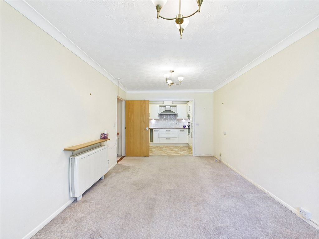 Property photo 3 of 15 Picture No. 10
