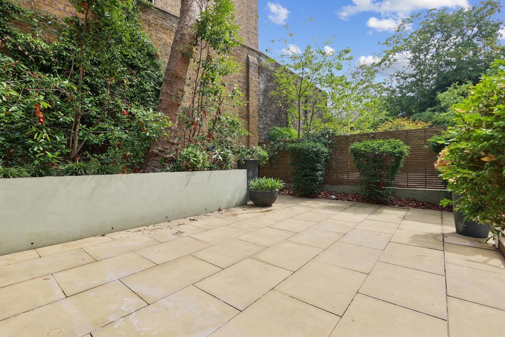 Property photo 3 of 26 Image