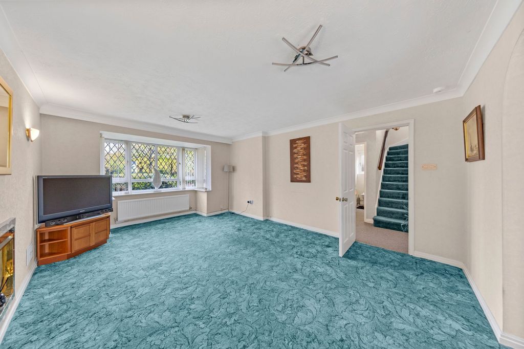 Property photo 3 of 29