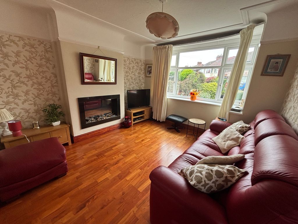 Property photo 3 of 36