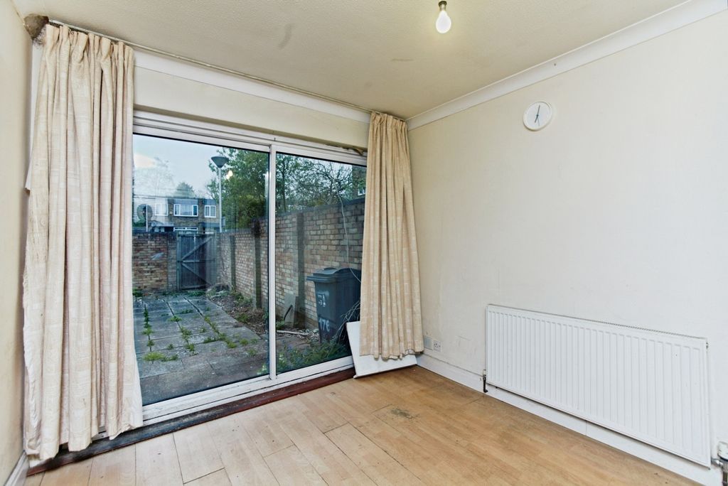 Property photo 3 of 18 Pbox-Img.Jpg