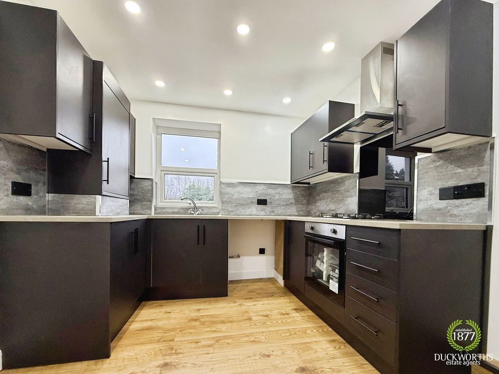 Property photo 3 of 30