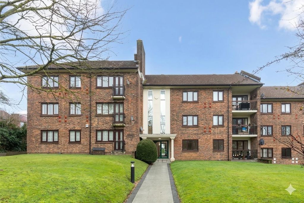 Property photo 3 of 12 Gemini_Generated_Image_1.Png