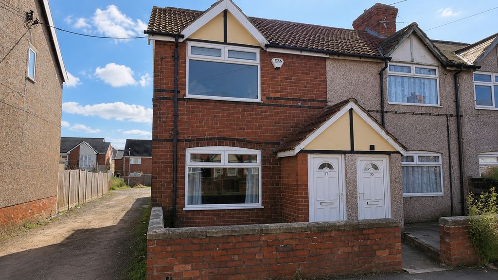 Property photo 2 of 12