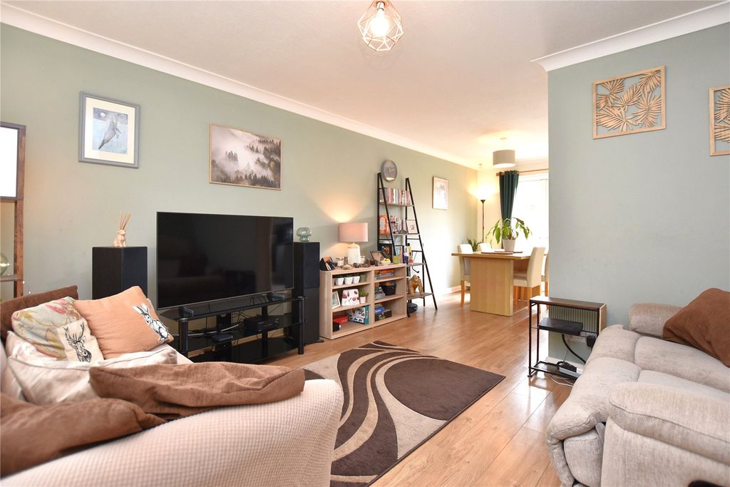 Property photo 2 of 21 Picture No. 80