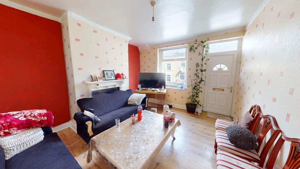 Property photo 3 of 7 Newark-Street-04162025_094507