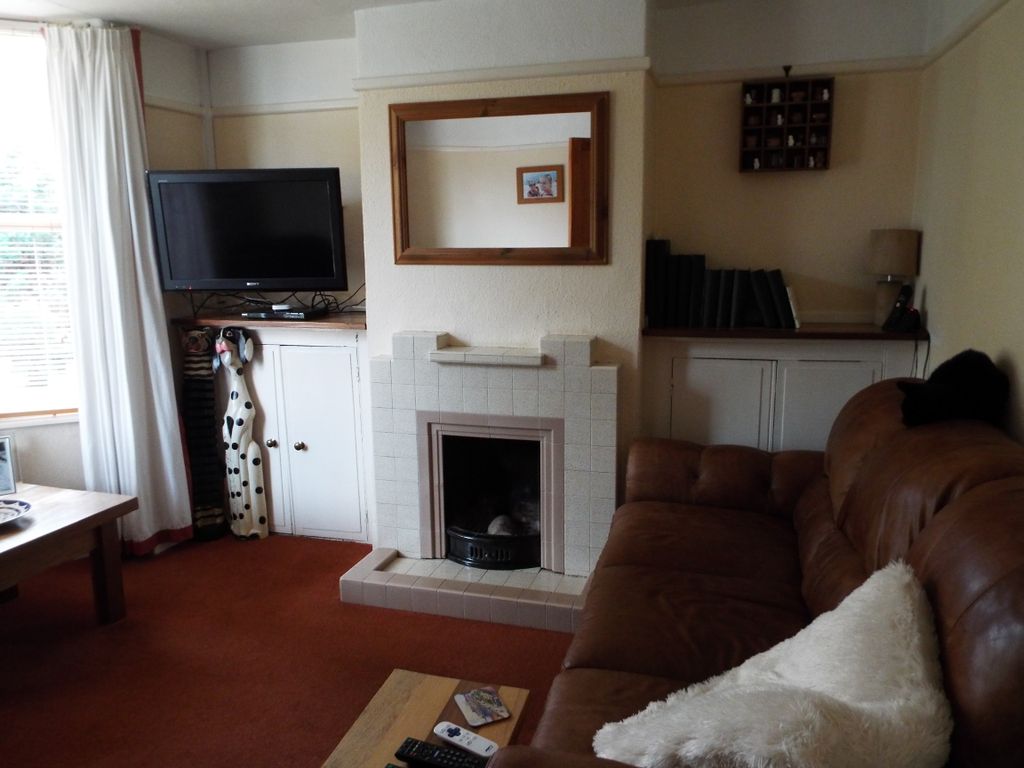 Property photo 3 of 11