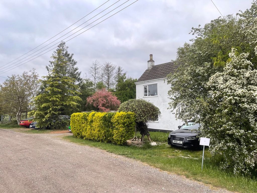 Property photo 1 of 45