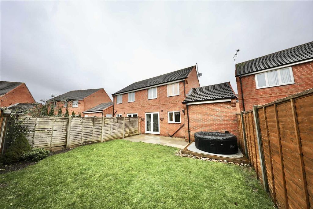 Property photo 3 of 19 Outside