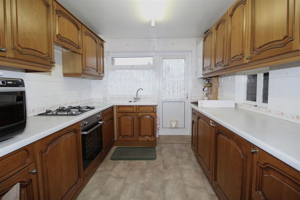 Property photo 2 of 16 Img_3856.Jpeg