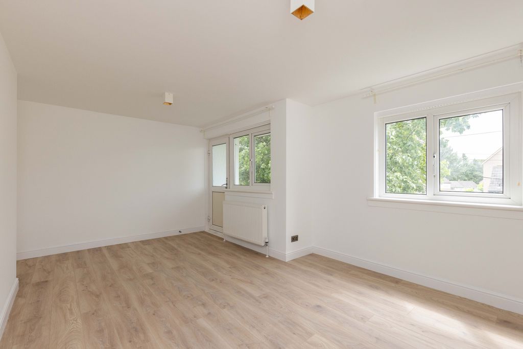 Property photo 3 of 17 Property Image 3