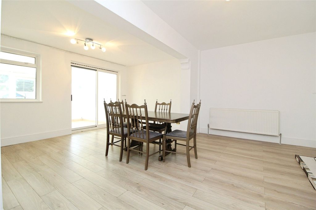 Property photo 2 of 11 Picture No. 01