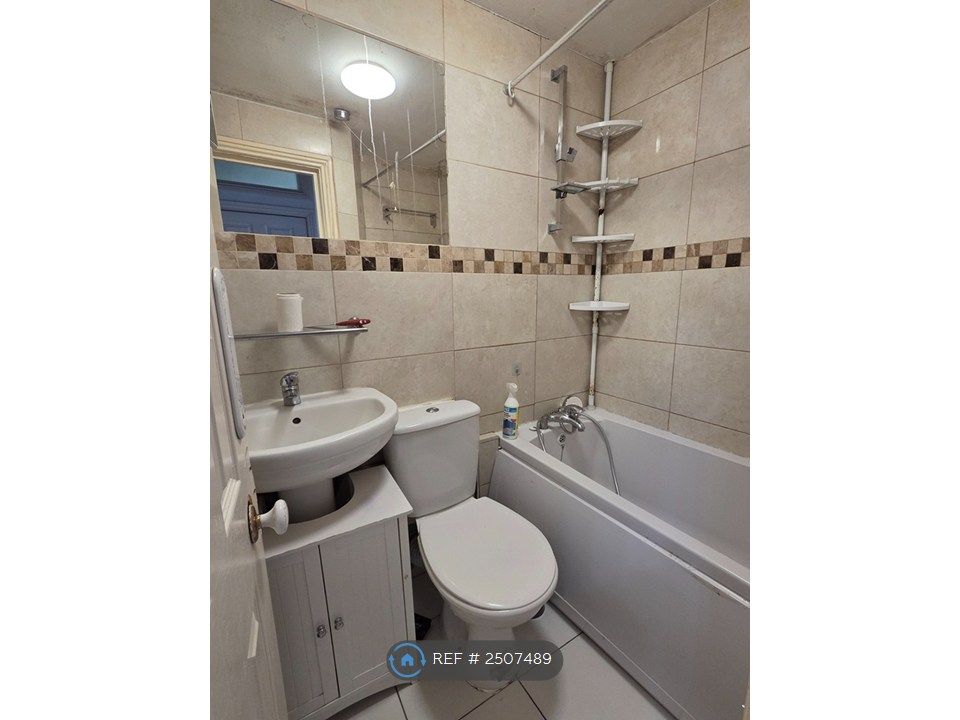 Property photo 3 of 4
