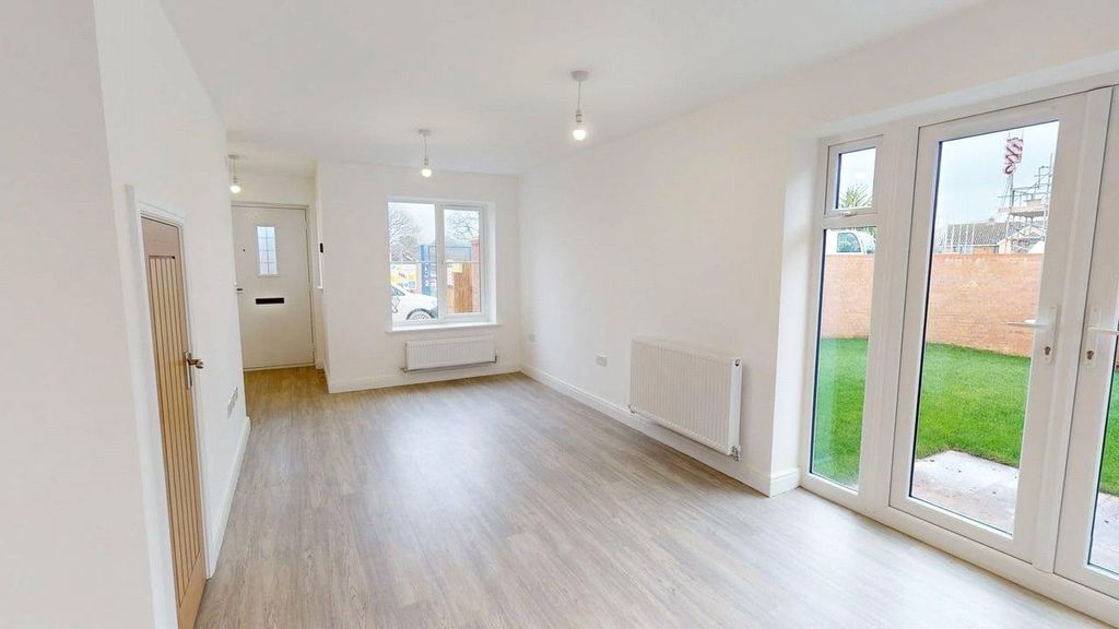 Property photo 3 of 7 Picture No. 06