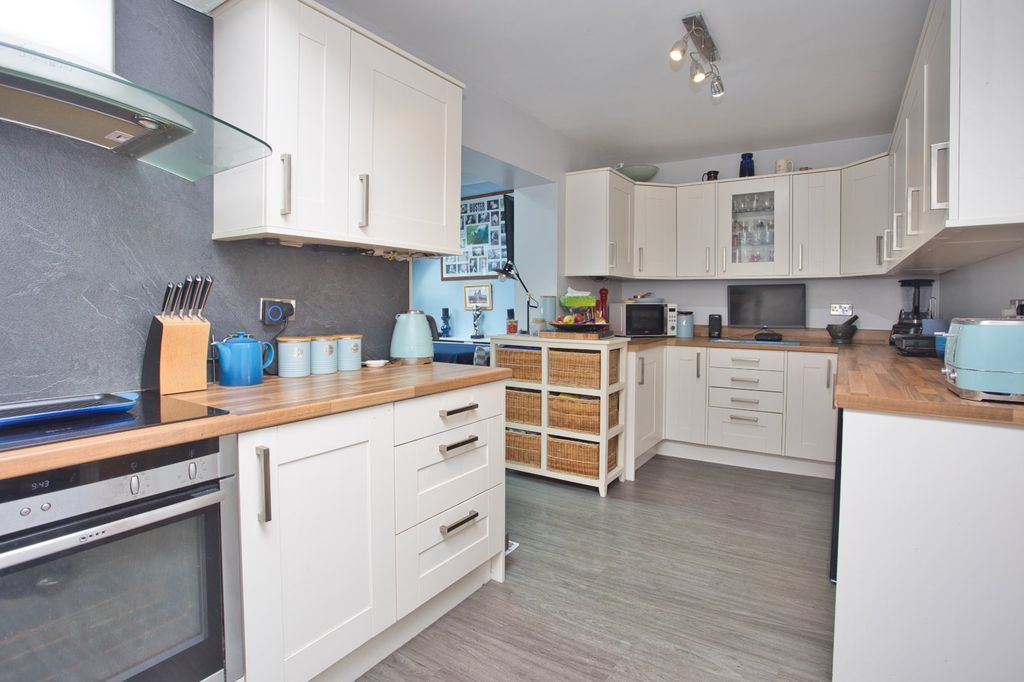 Property photo 3 of 13 Picture 3