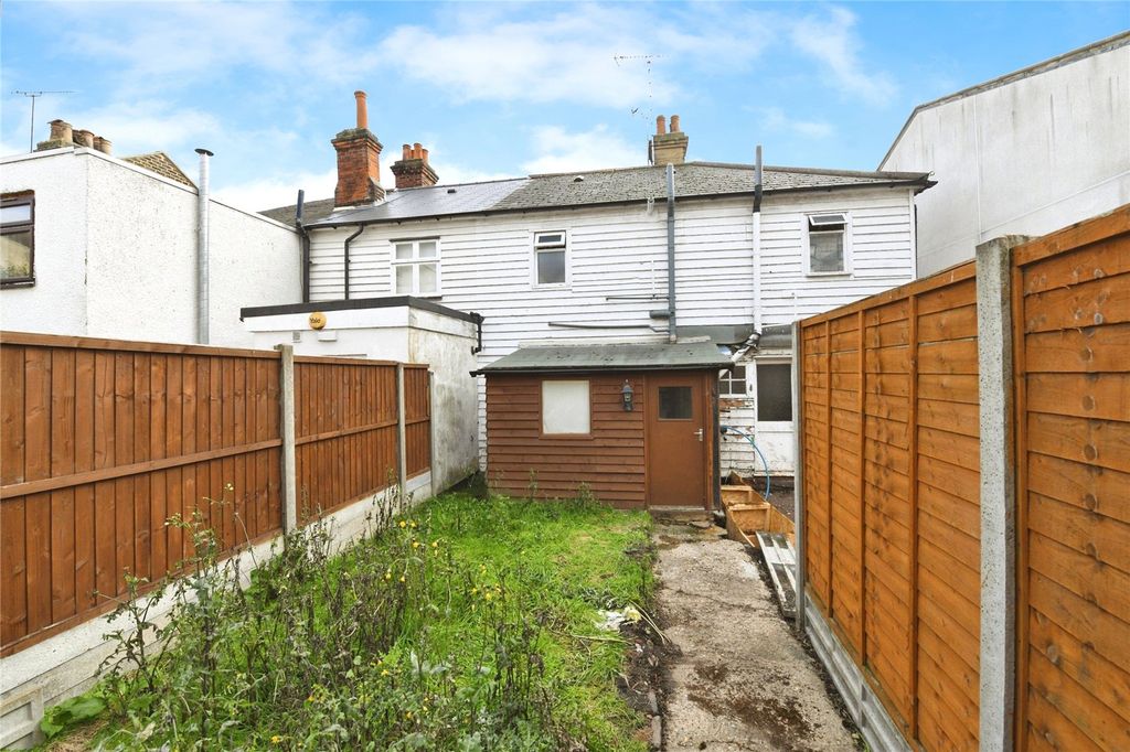 Property photo 3 of 16 External