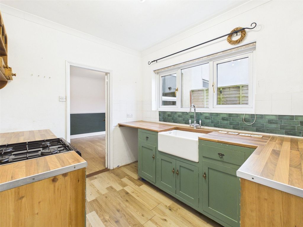 Property photo 2 of 15 Picture No. 25