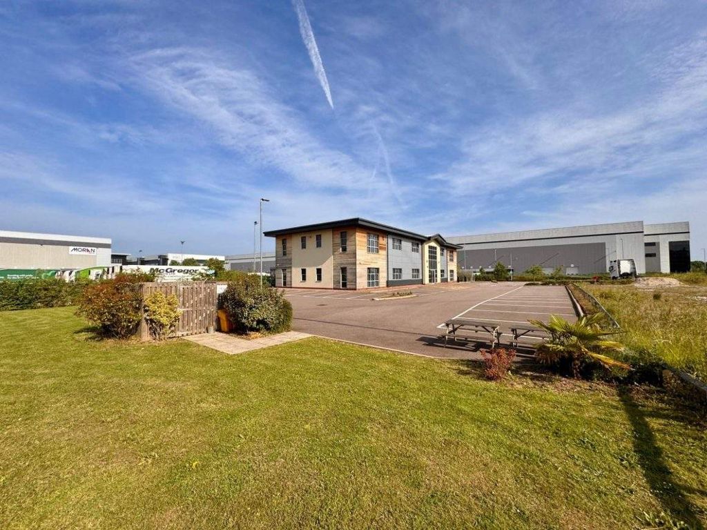 Property photo 2 of 11