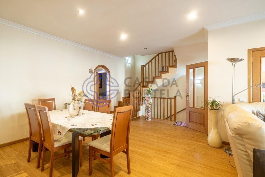 Property photo 3 of 46