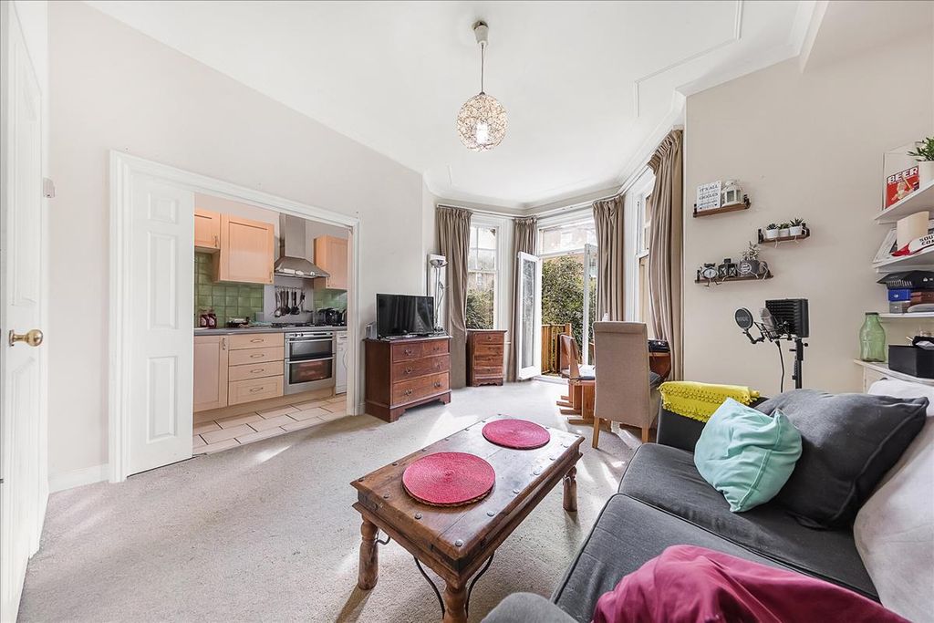 Property photo 2 of 11